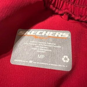Skechers by Barco scrub jogger pants.             Petite medium